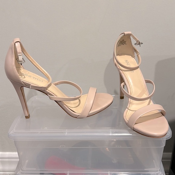 nine west nude shoes